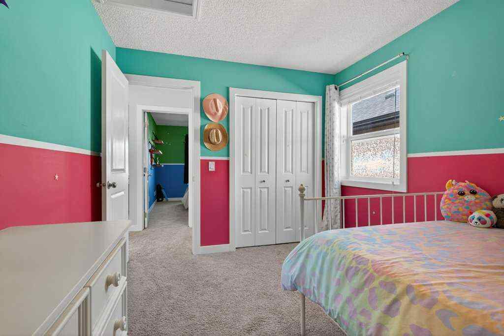 MLS® A2259680 - 1091 Brightoncrest Green SE in New Brighton Calgary, Residential