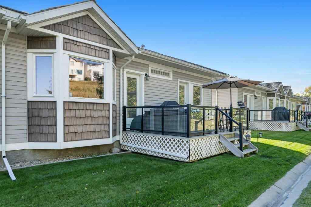 MLS® A2259681 - 528 Rocky Vista Gardens NW in Rocky Ridge Calgary, Residential