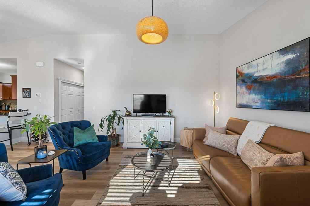 MLS® A2259681 - 528 Rocky Vista Gardens NW in Rocky Ridge Calgary, Residential