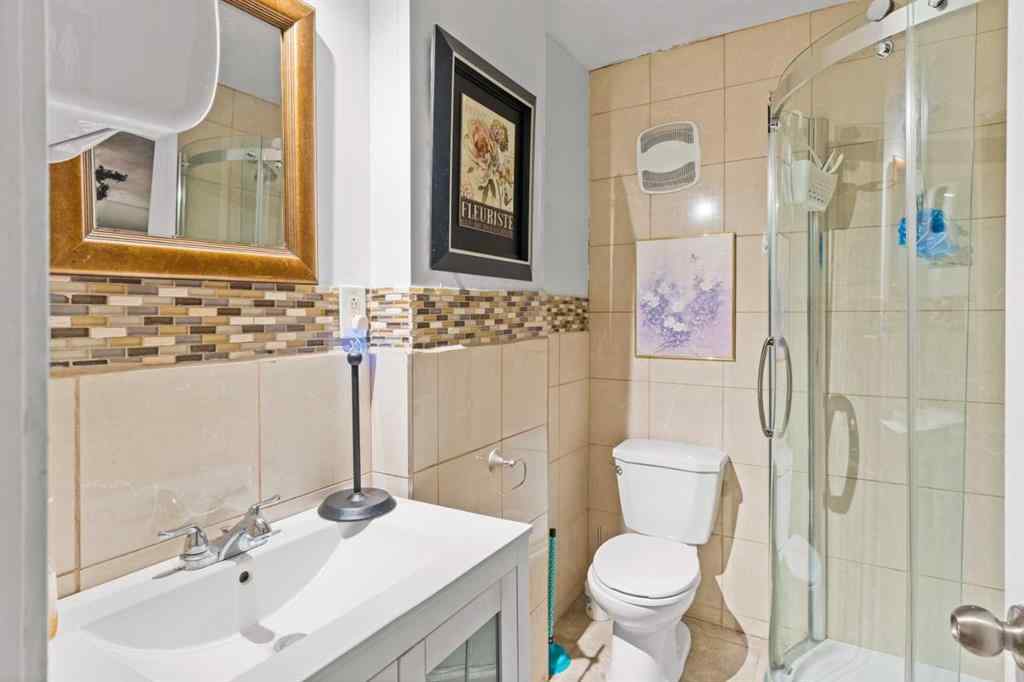 MLS® A2259682 - 342 14 Street NW in Hillhurst Calgary, Commercial