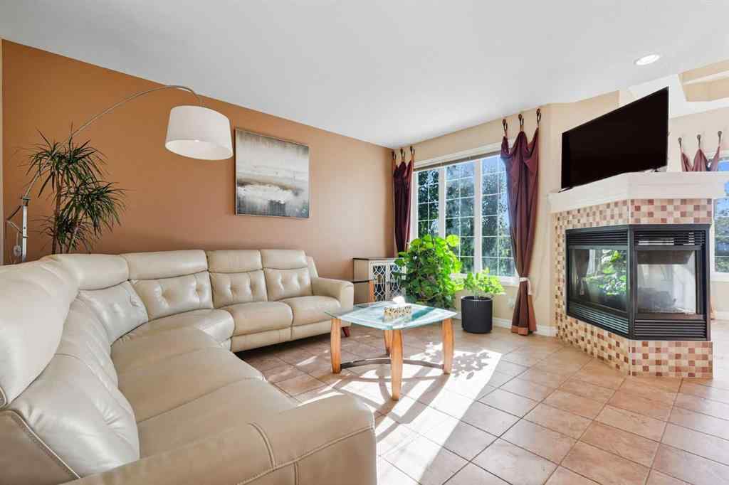 MLS® A2259686 - 7 Panatella Close NW in Panorama Hills Calgary, Residential