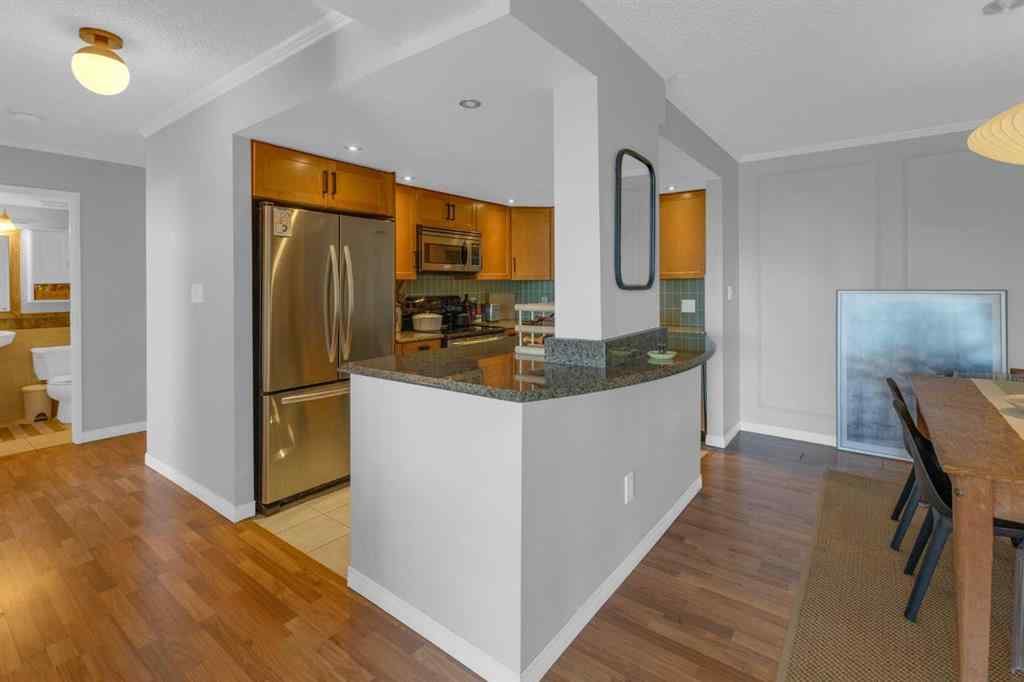 MLS® A2259690 - Unit #403 354 3 Avenue NE in Crescent Heights Calgary, Residential