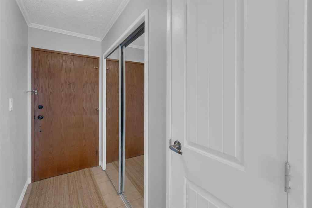 MLS® A2259690 - Unit #403 354 3 Avenue NE in Crescent Heights Calgary, Residential