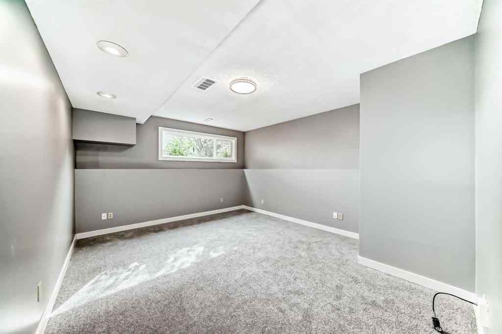 MLS® A2259702 - 42 Pennsburg Way SE in Penbrooke Meadows Calgary, Residential