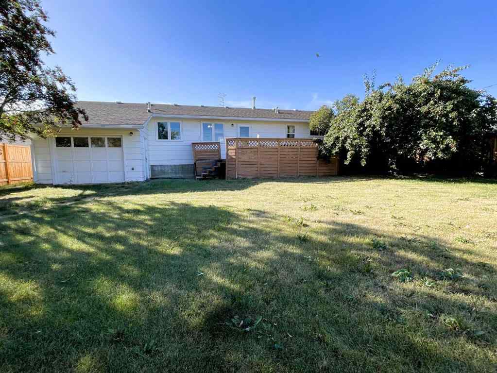 MLS® A2259717 - 10405 118 Street  in NONE Fairview, Residential
