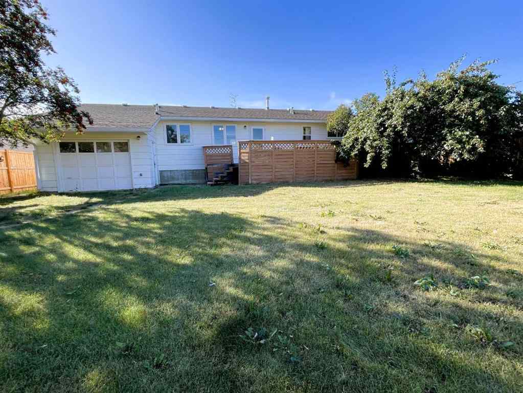 MLS® A2259717 - 10405 118 Street  in NONE Fairview, Residential