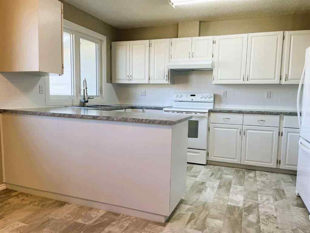 MLS® A2259717 - 10405 118 Street  in NONE Fairview, Residential