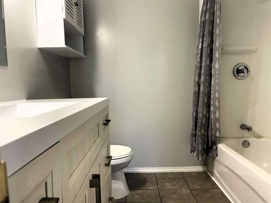 MLS® A2259717 - 10405 118 Street  in NONE Fairview, Residential