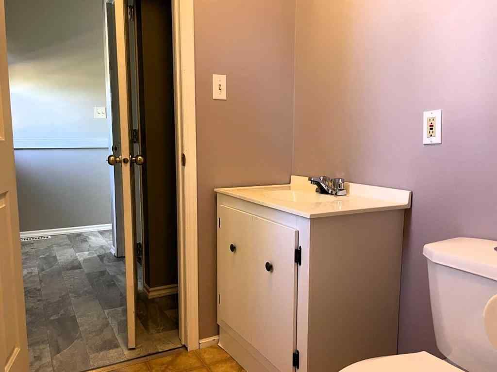 MLS® A2259717 - 10405 118 Street  in NONE Fairview, Residential