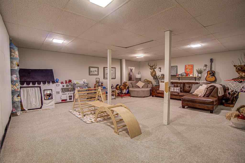 MLS® A2259719 - 664 49 Avenue W in NONE Claresholm, Residential