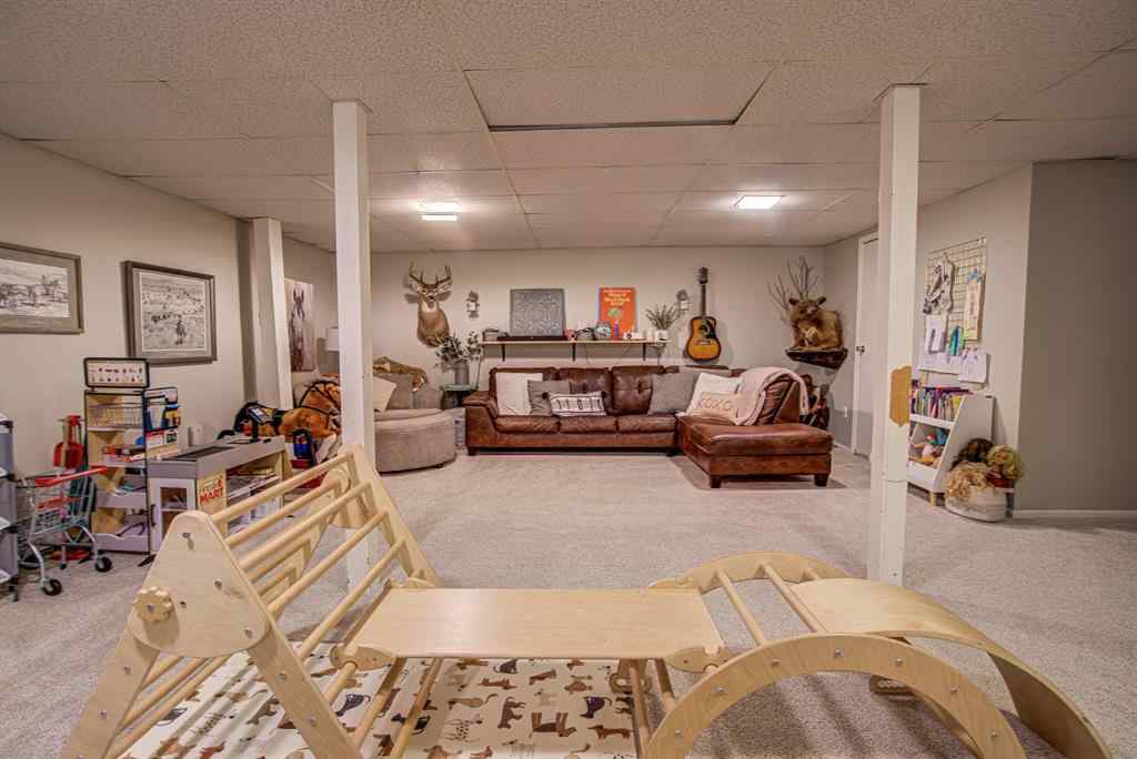 MLS® A2259719 - 664 49 Avenue W in NONE Claresholm, Residential