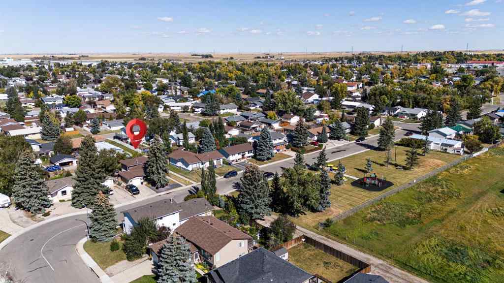 MLS® A2259719 - 664 49 Avenue W in NONE Claresholm, Residential
