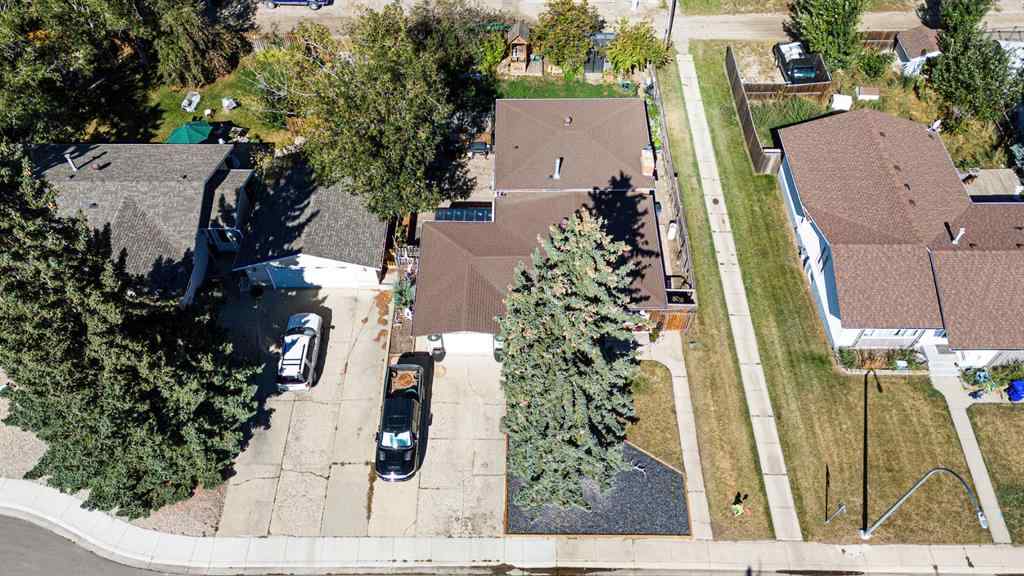 MLS® A2259719 - 664 49 Avenue W in NONE Claresholm, Residential