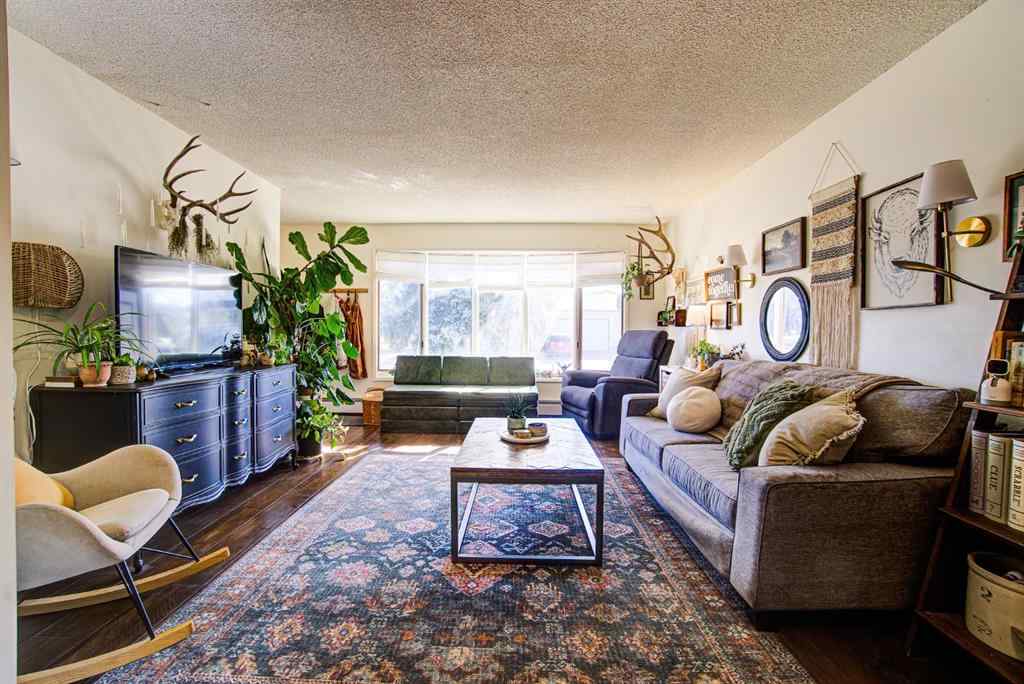 MLS® A2259719 - 664 49 Avenue W in NONE Claresholm, Residential