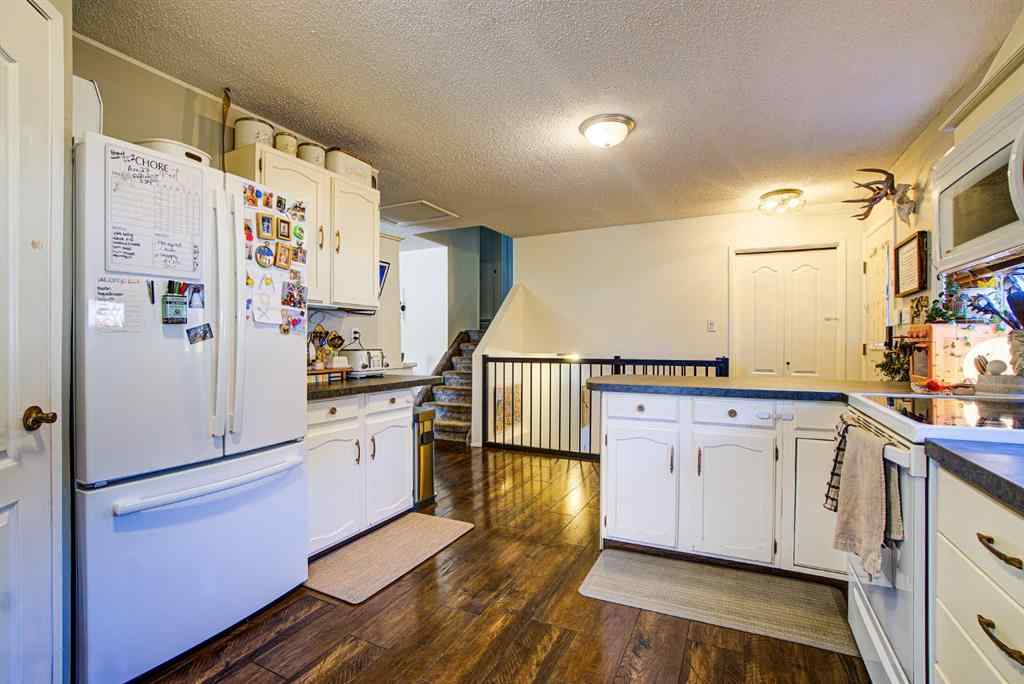 MLS® A2259719 - 664 49 Avenue W in NONE Claresholm, Residential