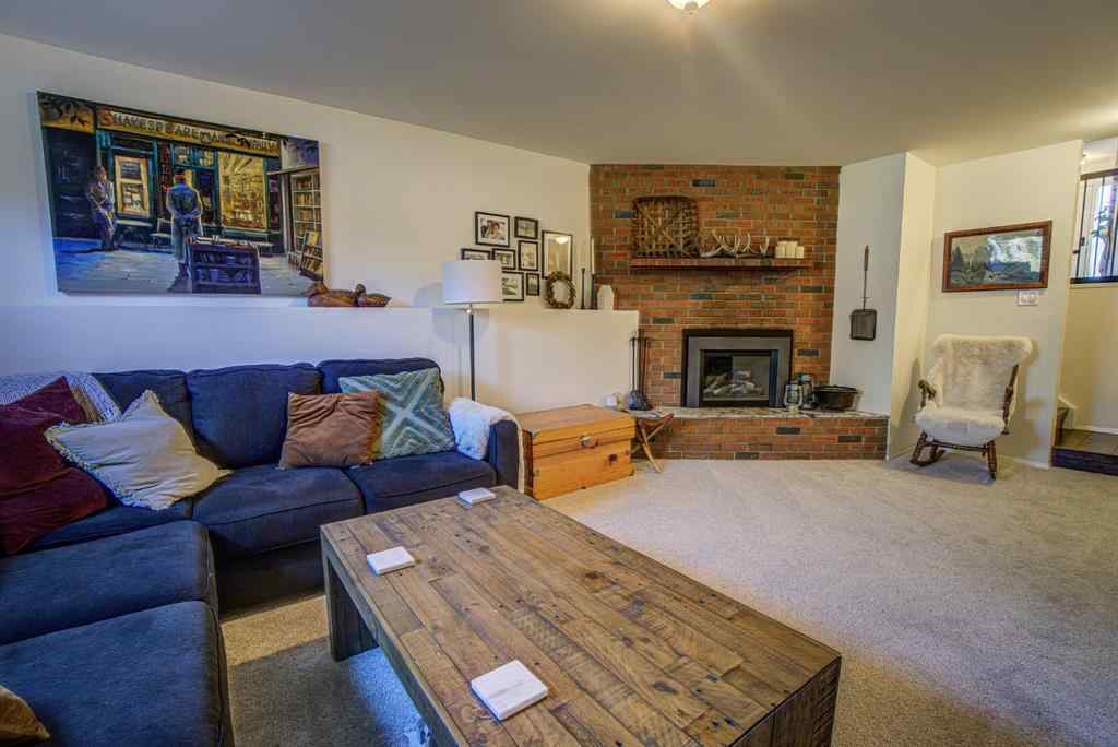 MLS® A2259719 - 664 49 Avenue W in NONE Claresholm, Residential