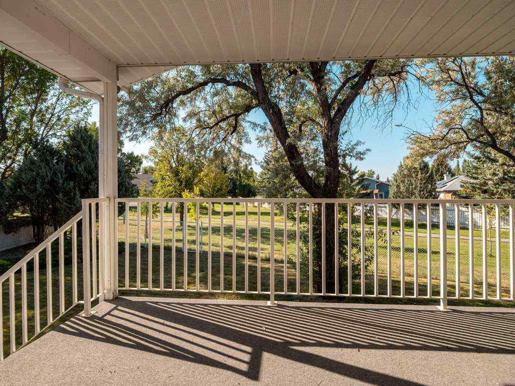 MLS® A2259720 - 148 Mt Blakiston Bay W in Mountain Heights Lethbridge, Residential