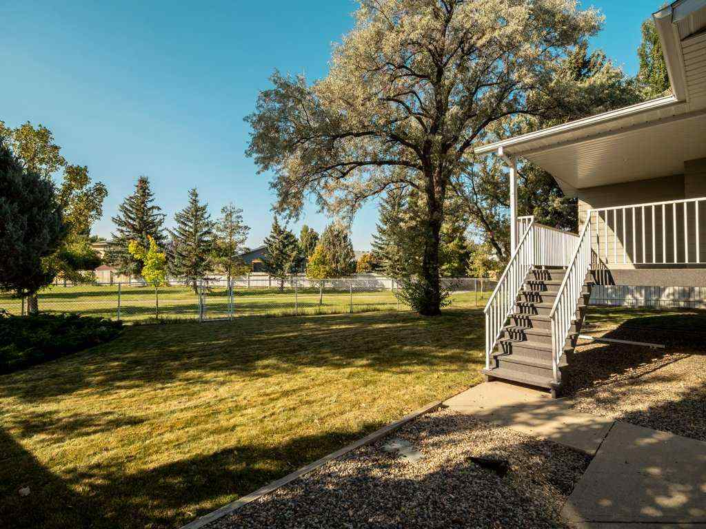 MLS® A2259720 - 148 Mt Blakiston Bay W in Mountain Heights Lethbridge, Residential