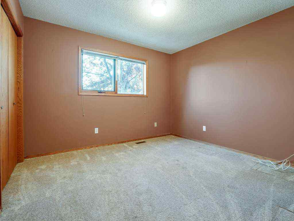 MLS® A2259720 - 148 Mt Blakiston Bay W in Mountain Heights Lethbridge, Residential