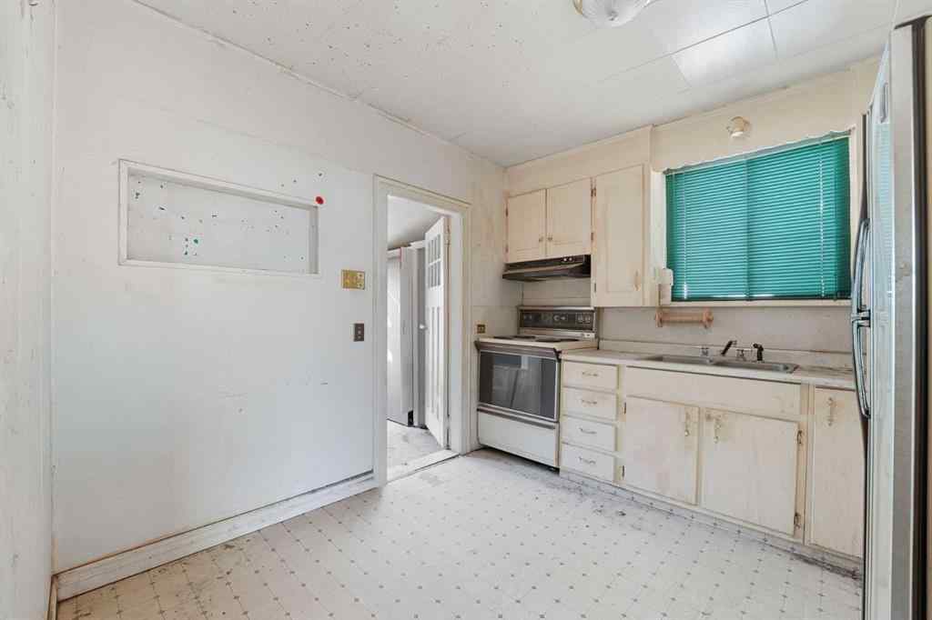 MLS® A2259728 - 6609 19 Street SE in Ogden Calgary, Residential