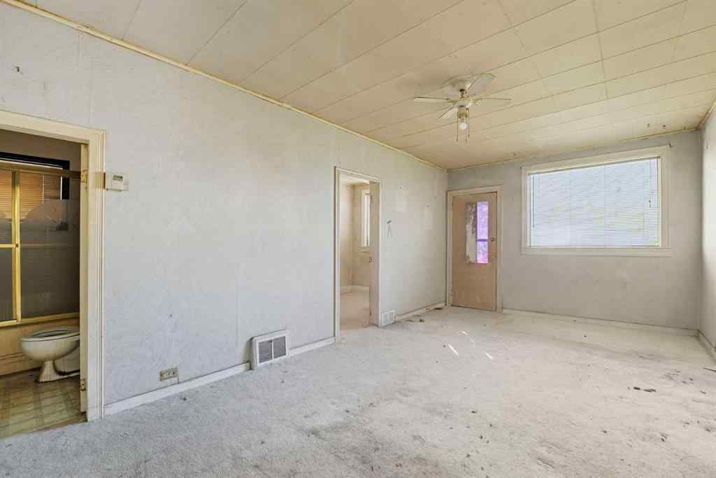 MLS® A2259728 - 6609 19 Street SE in Ogden Calgary, Residential