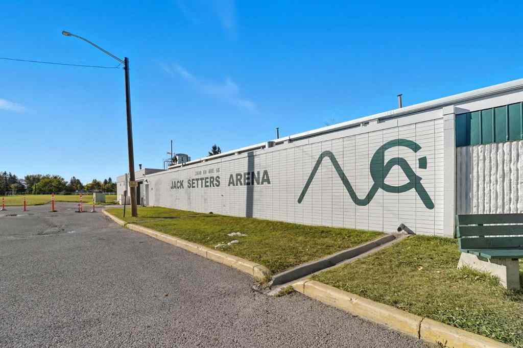 MLS® A2259728 - 6609 19 Street SE in Ogden Calgary, Residential