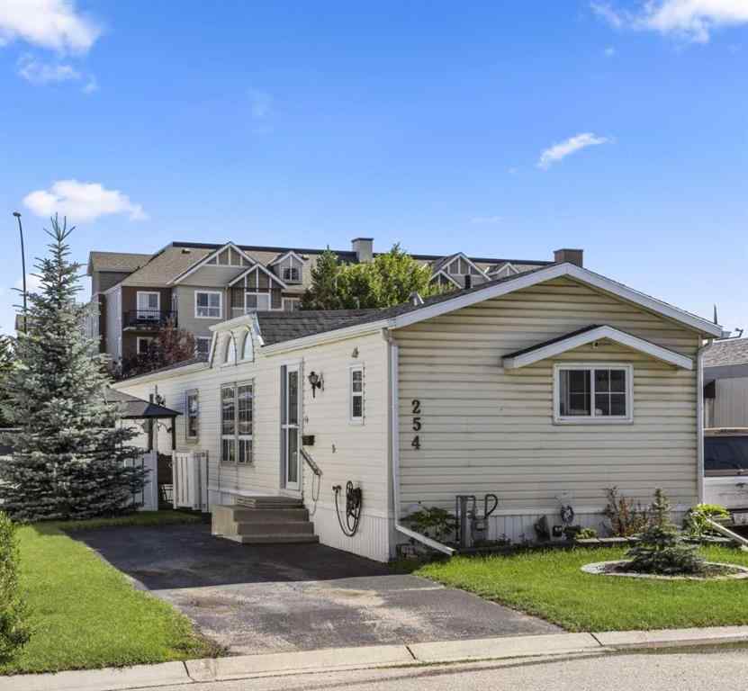 MLS® A2259734 - 254 Erin Woods Circle SE in Erin Woods Calgary, Residential