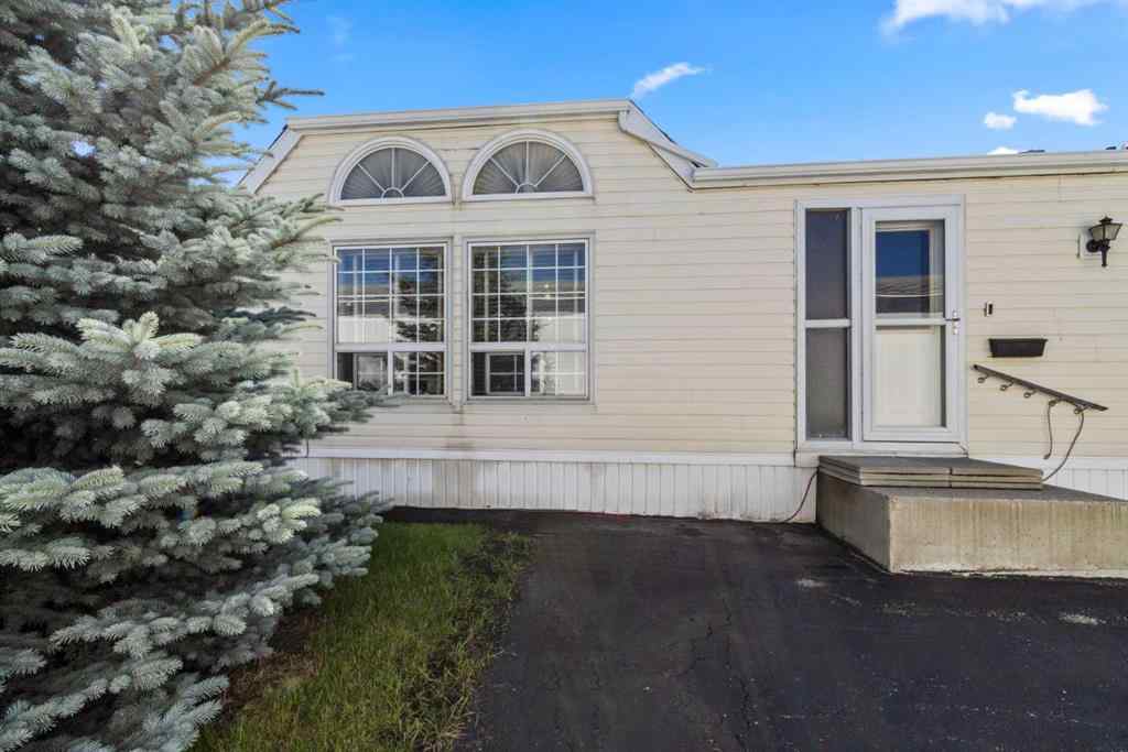 MLS® A2259734 - 254 Erin Woods Circle SE in Erin Woods Calgary, Residential