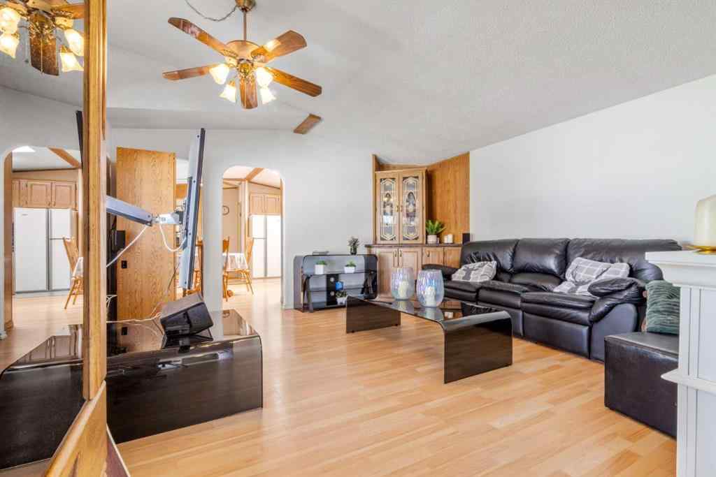 MLS® A2259734 - 254 Erin Woods Circle SE in Erin Woods Calgary, Residential