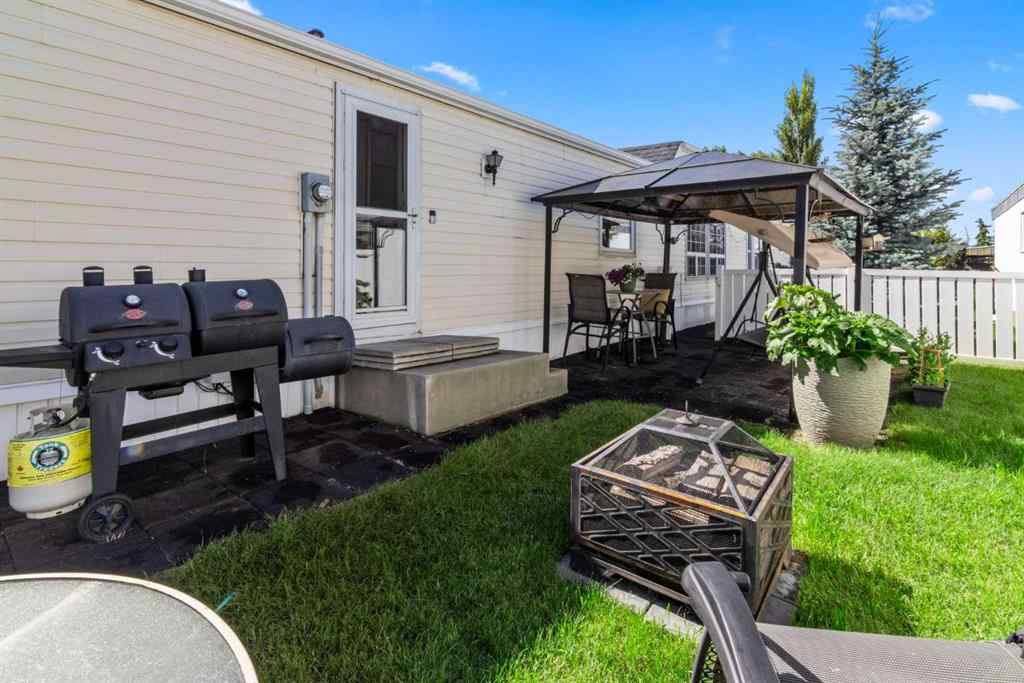 MLS® A2259734 - 254 Erin Woods Circle SE in Erin Woods Calgary, Residential