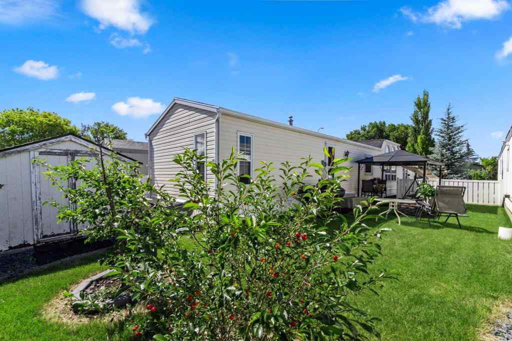 MLS® A2259734 - 254 Erin Woods Circle SE in Erin Woods Calgary, Residential