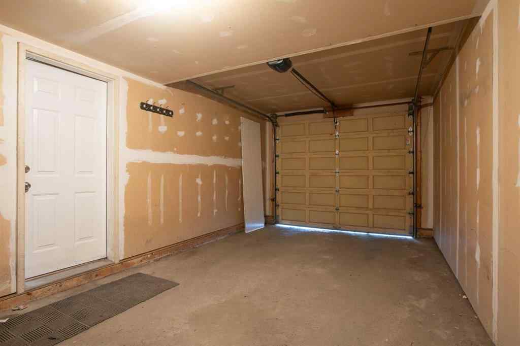 MLS® A2259737 - 51 Kingsland Villas SW in Kingsland Calgary, Residential