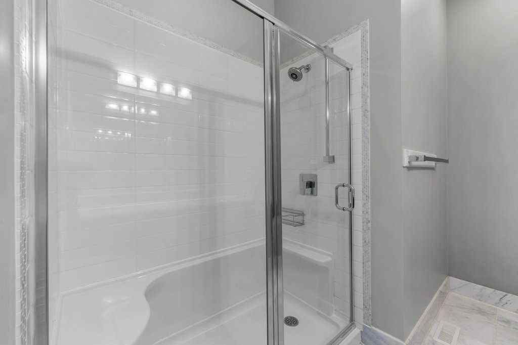 MLS® A2259746 - 2512 16B Street SW in Bankview Calgary, Residential