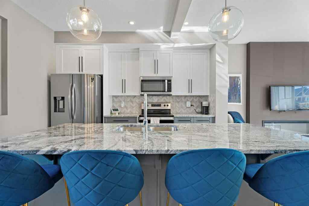 MLS® A2259756 - 332 Lawthorn Way SE in Lanark Airdrie, Residential