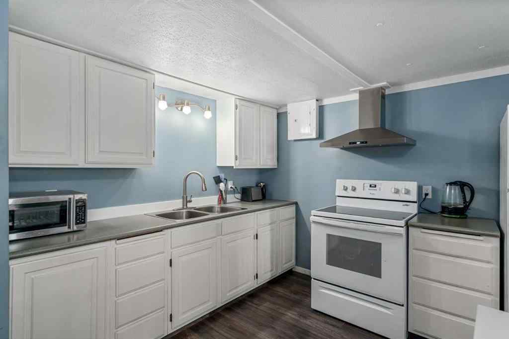 MLS® A2259758 - Unit #23 2106 50 Street SE in Forest Lawn Calgary, Mobile