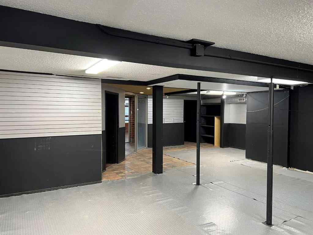 MLS® A2259761 - 10206 Macleod Trail SE in Willow Park Calgary, Commercial
