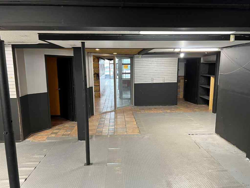 MLS® A2259761 - 10206 Macleod Trail SE in Willow Park Calgary, Commercial