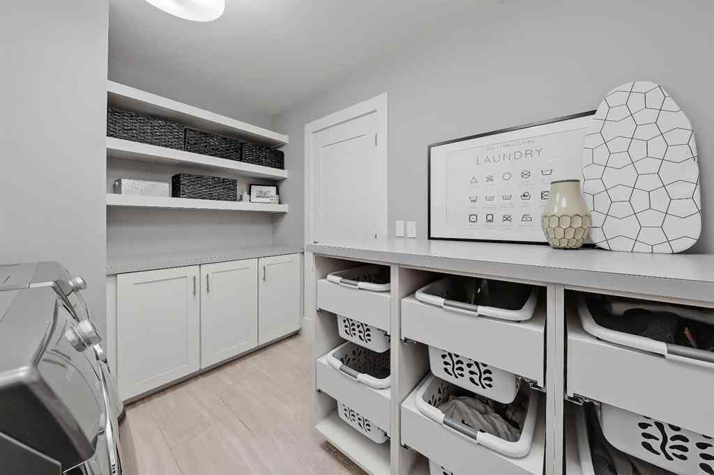 MLS® A2259763 - 2 Granville Crescent SW in Glendale Calgary, Residential