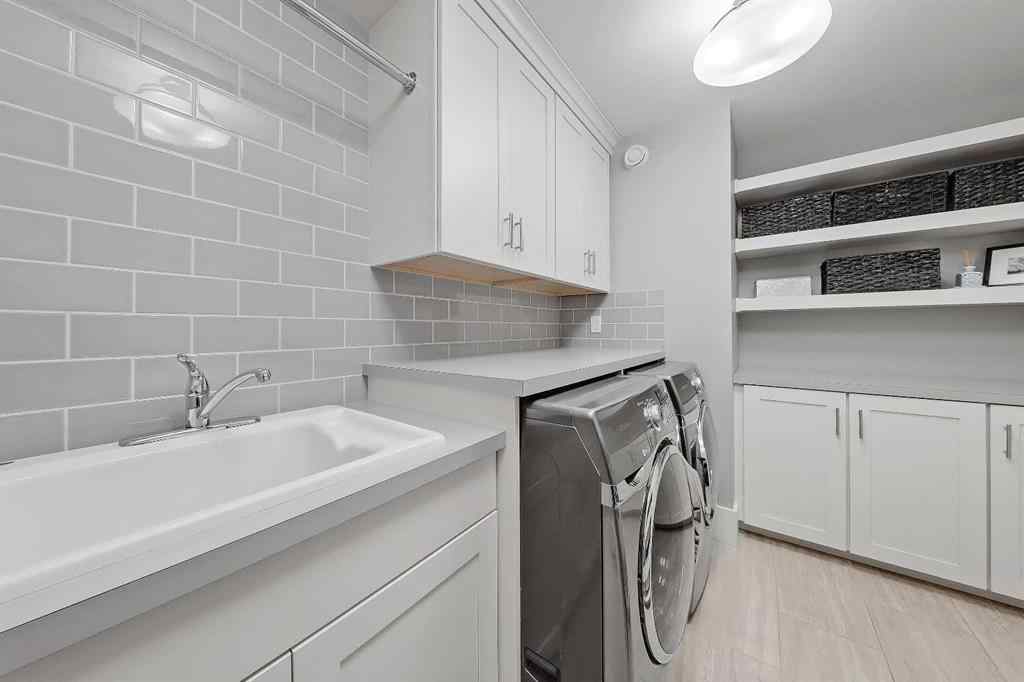 MLS® A2259763 - 2 Granville Crescent SW in Glendale Calgary, Residential