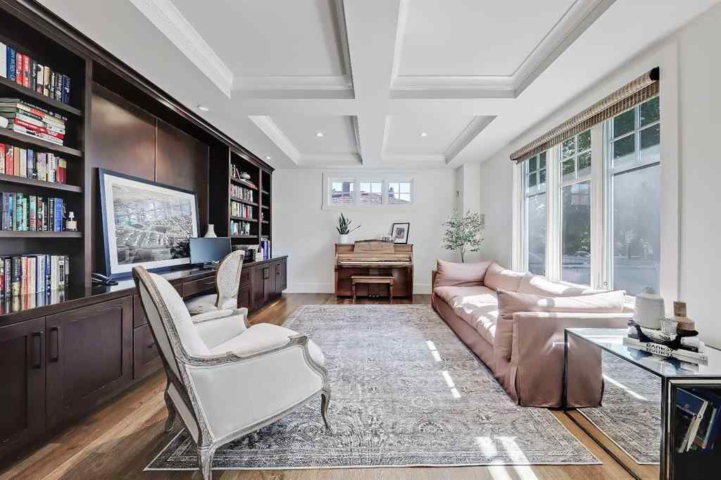 MLS® A2259763 - 2 Granville Crescent SW in Glendale Calgary, Residential