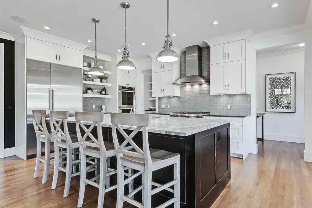 MLS® A2259763 - 2 Granville Crescent SW in Glendale Calgary, Residential