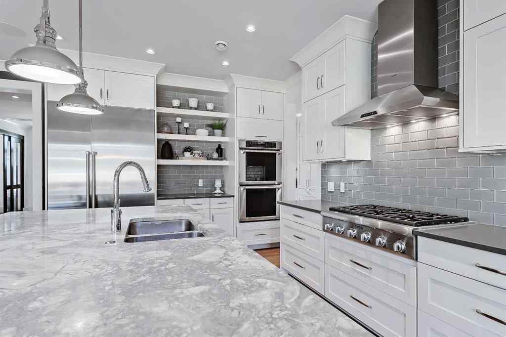 MLS® A2259763 - 2 Granville Crescent SW in Glendale Calgary, Residential