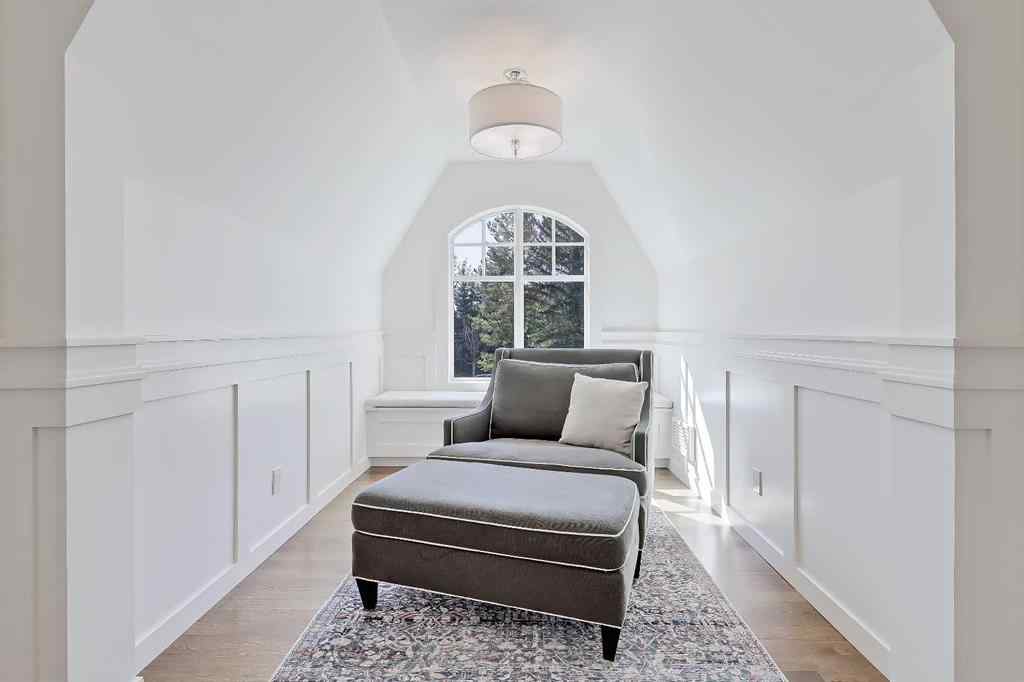 MLS® A2259763 - 2 Granville Crescent SW in Glendale Calgary, Residential