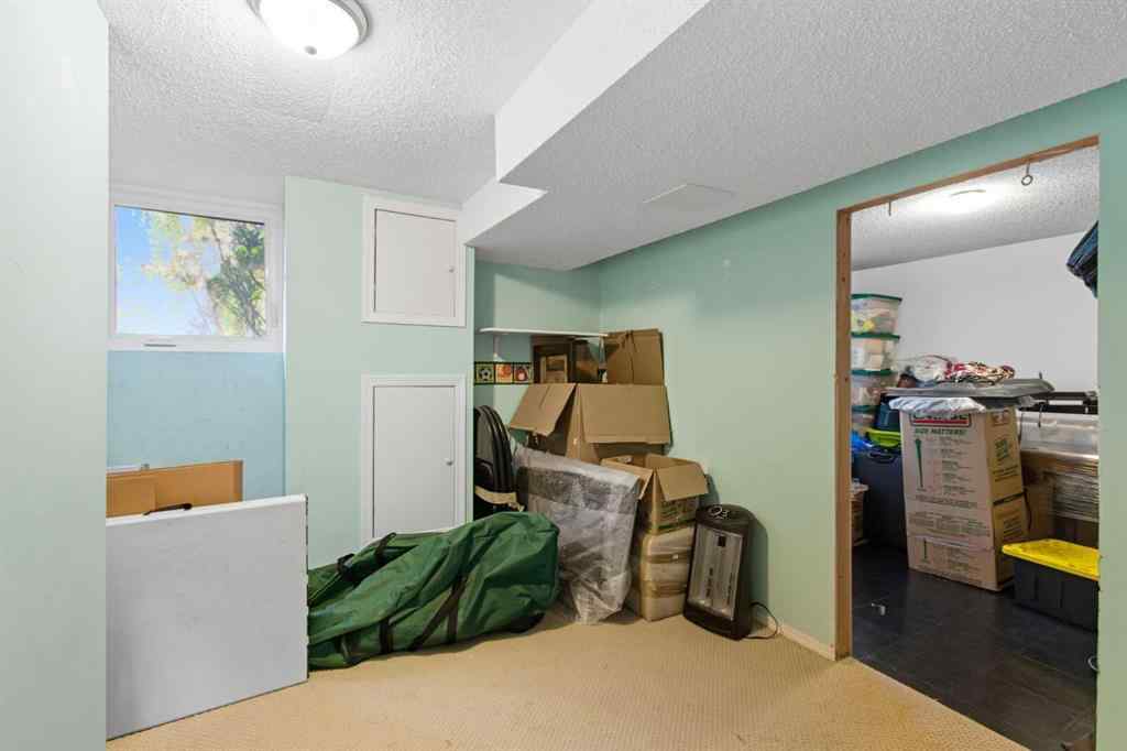 MLS® A2259765 - 83 Brazeau Crescent SW in Braeside Calgary, Residential