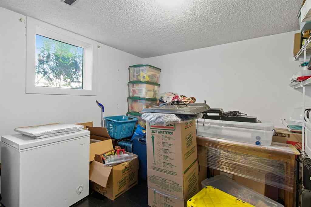 MLS® A2259765 - 83 Brazeau Crescent SW in Braeside Calgary, Residential