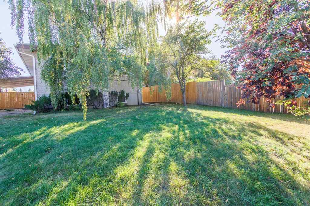 MLS® A2259765 - 83 Brazeau Crescent SW in Braeside Calgary, Residential