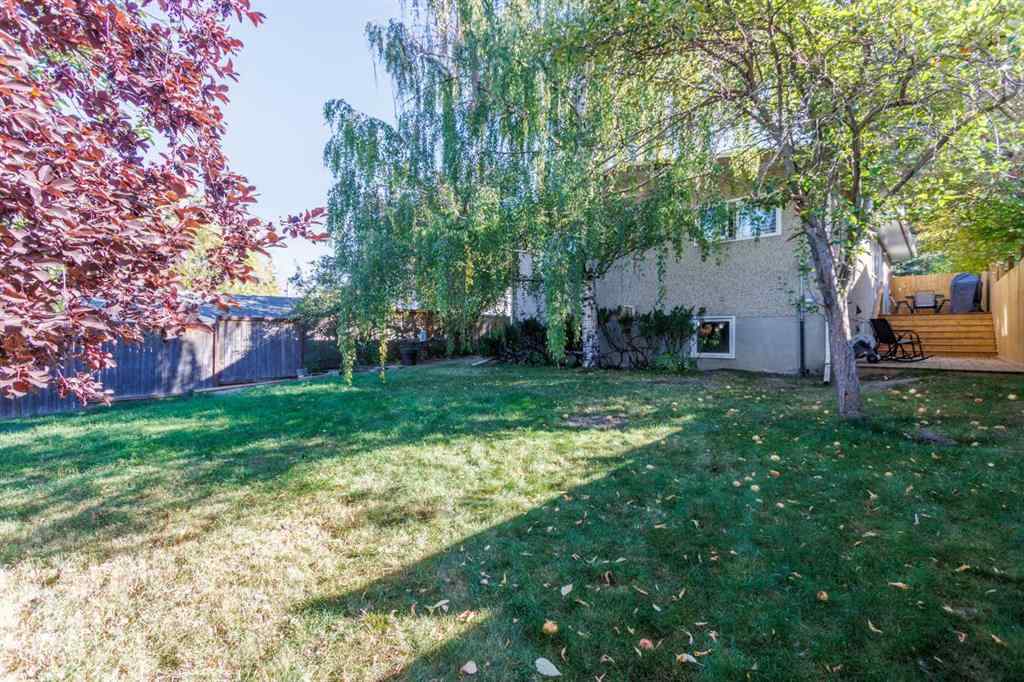 MLS® A2259765 - 83 Brazeau Crescent SW in Braeside Calgary, Residential