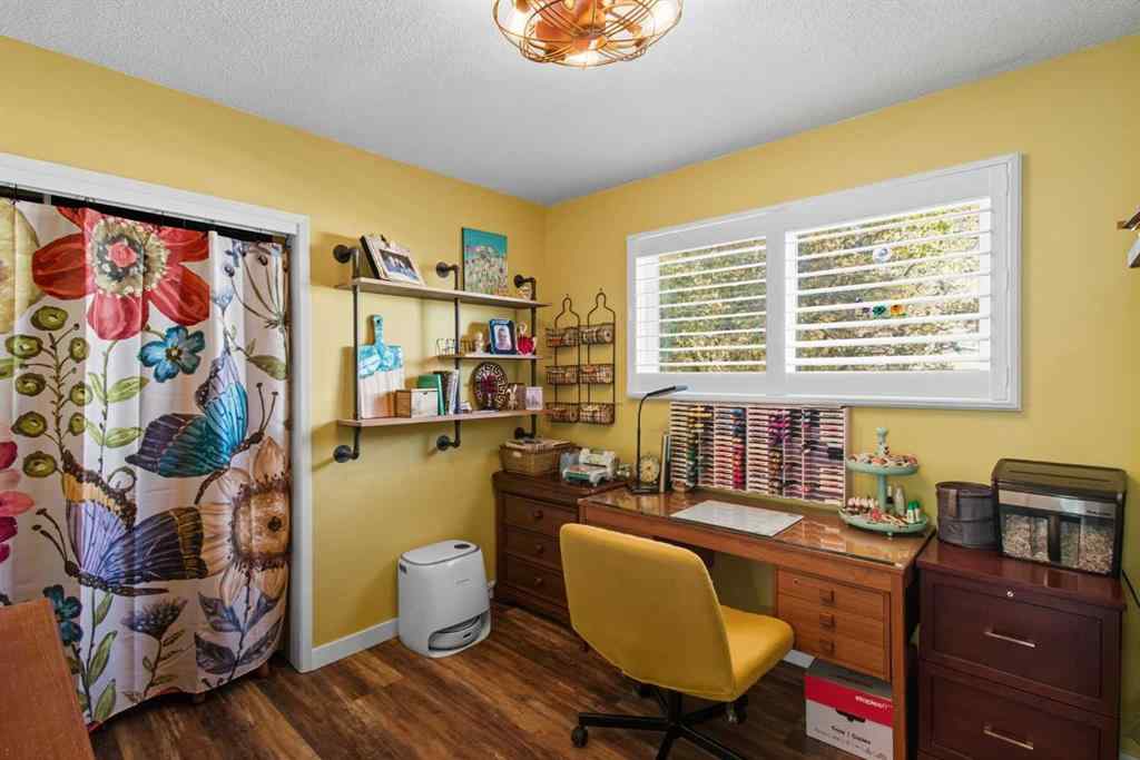 MLS® A2259765 - 83 Brazeau Crescent SW in Braeside Calgary, Residential