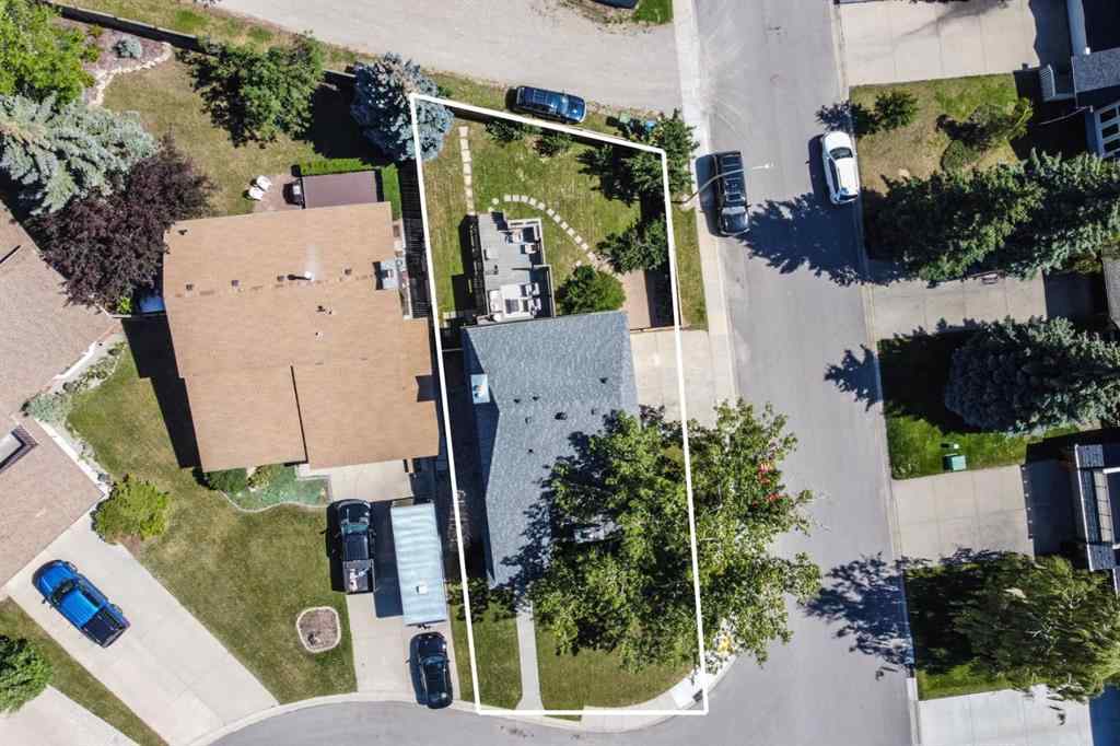 MLS® A2259768 - 4 Coach Ridge Close SW in Coach Hill Calgary, Residential