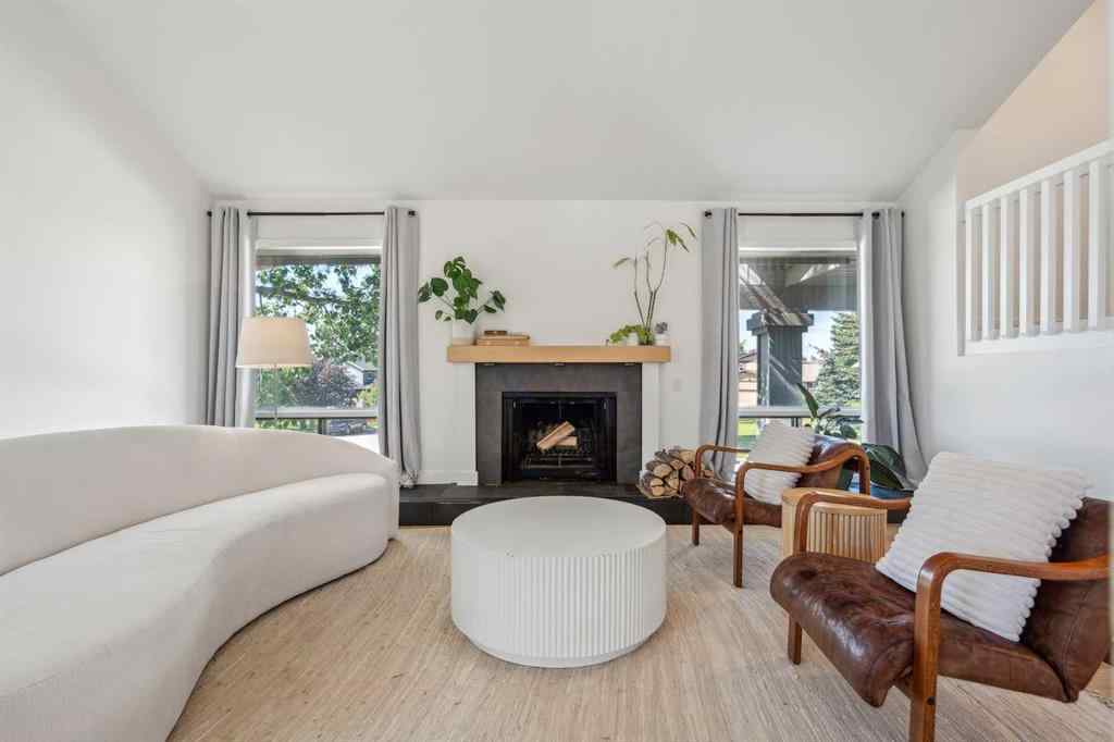 MLS® A2259768 - 4 Coach Ridge Close SW in Coach Hill Calgary, Residential